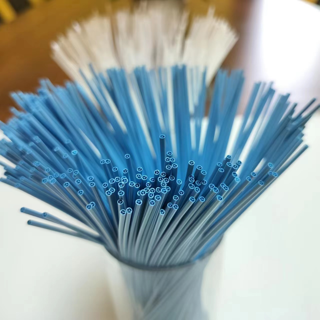 Pebax多腔管.jpg
