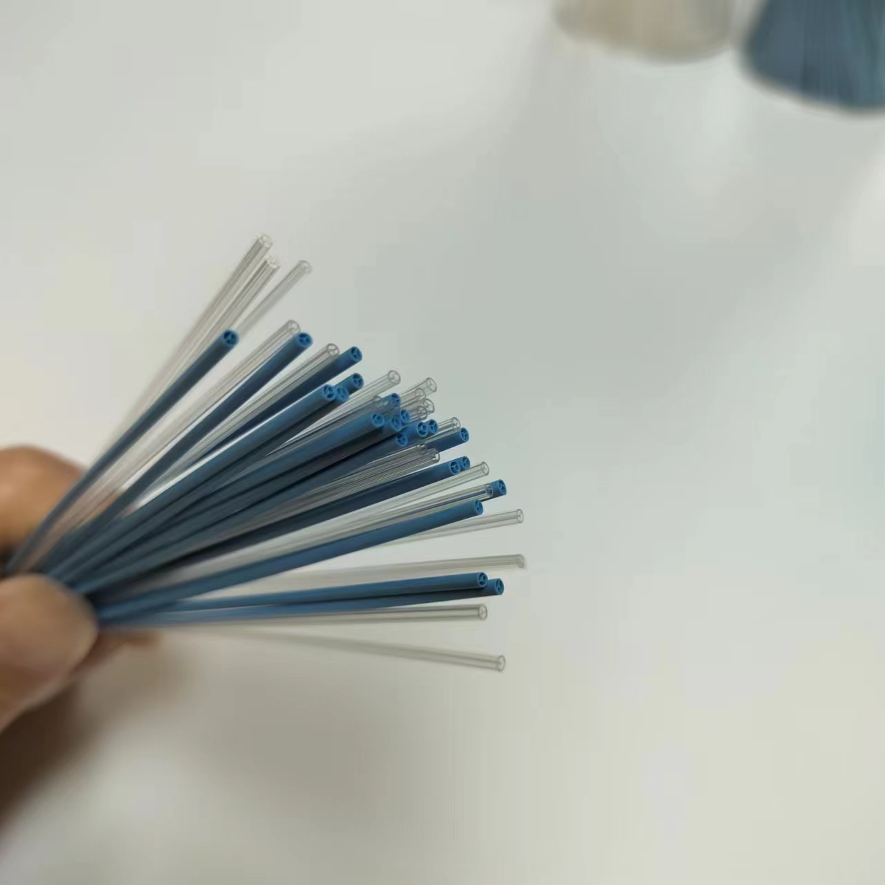 Pebax多腔管1.jpg
